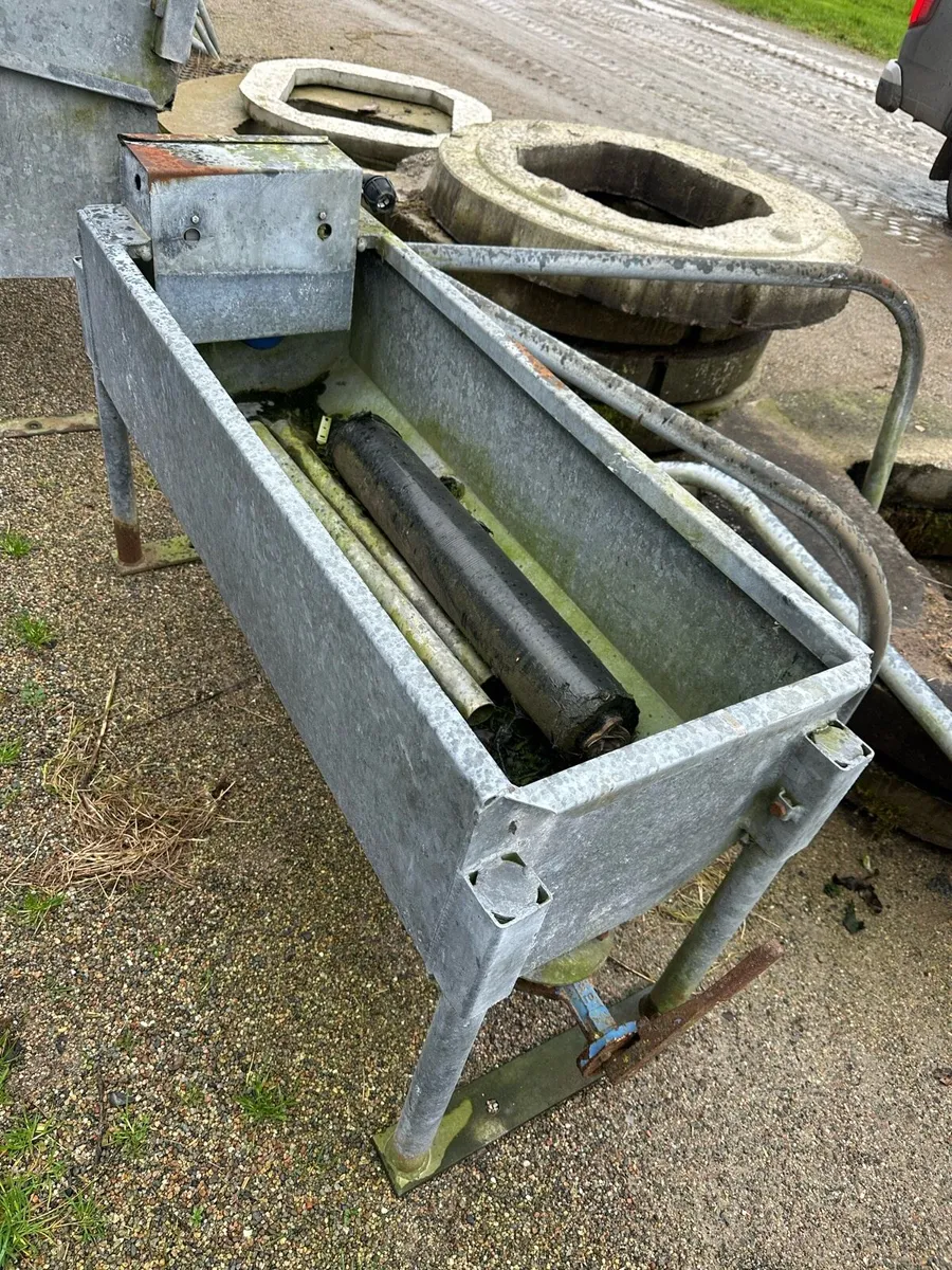 Cattle drinkers - Image 1