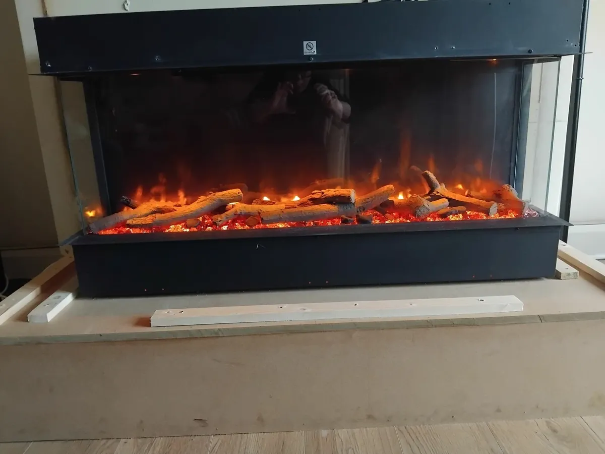 Henley Aurora 1100 Electric Fire - Image 1