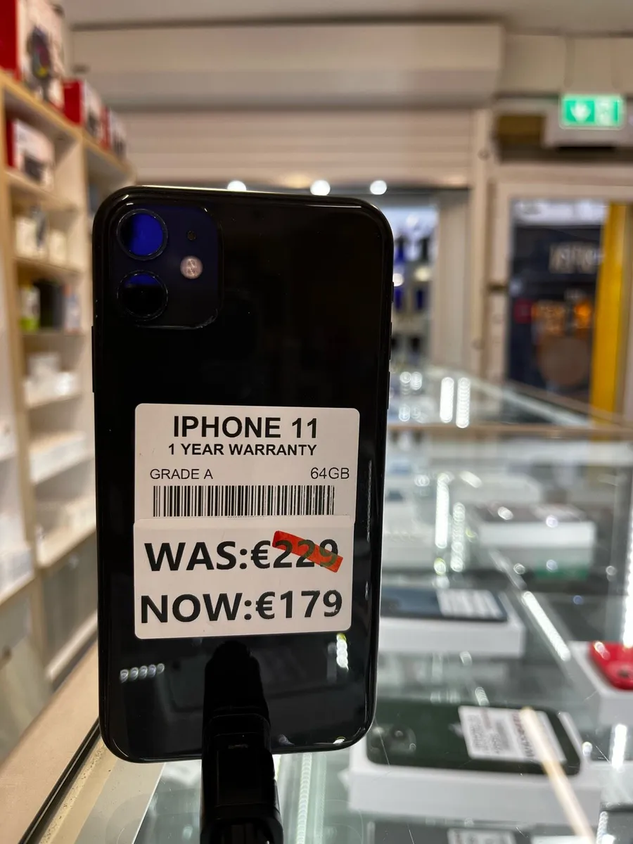 📱IPHONE 11 64GB GRADE A 1 YEAR WARRANTY - Image 1
