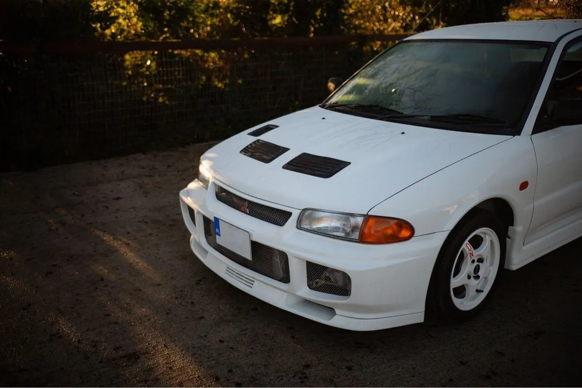 Mitsubishi Lancer Evo 3 RS - Image 2