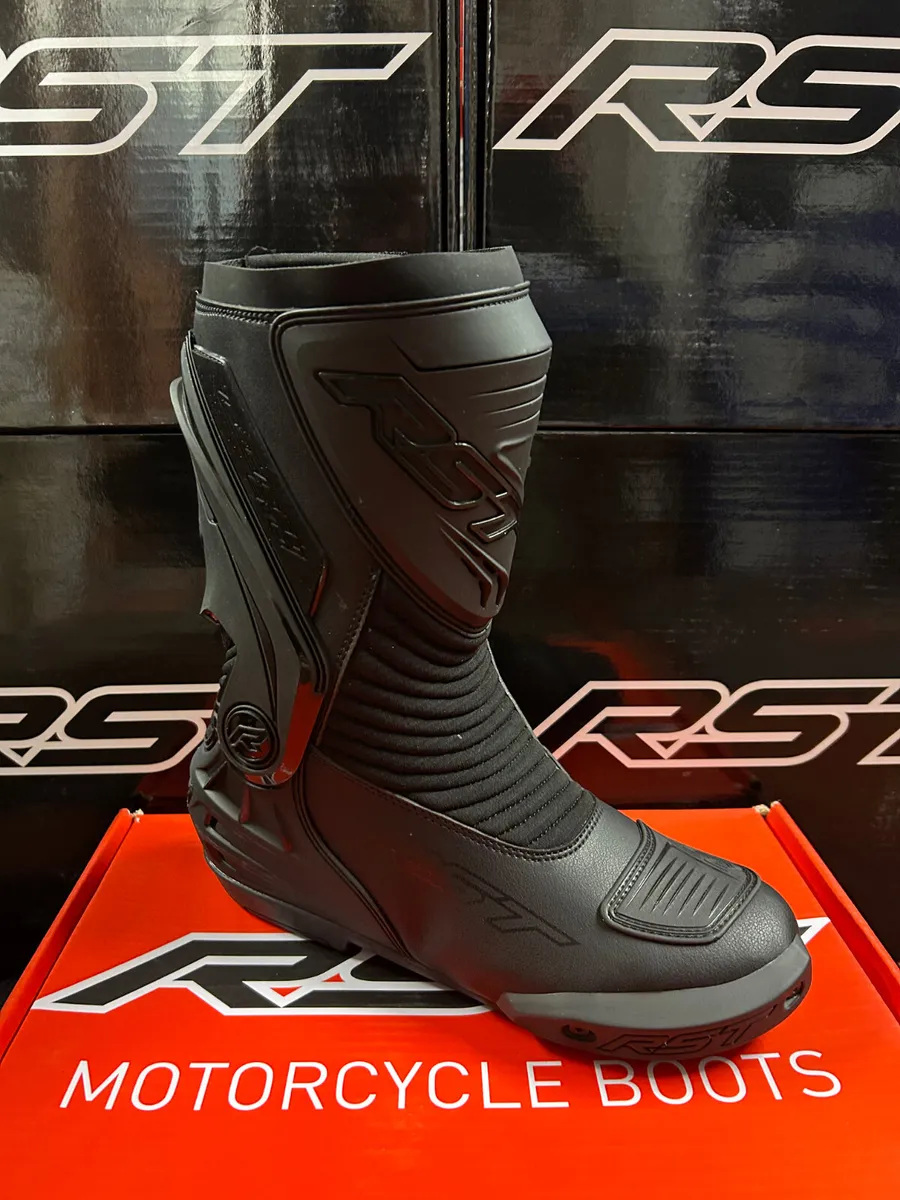 RST Tractech Leather D30 Range In Stock - Image 2