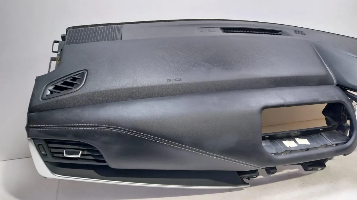 2023 Nissan Qashqai Air Bag Dash - Image 2