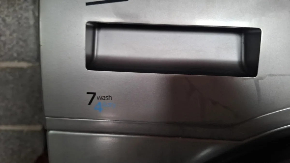 Washing machine & dryer - Image 2