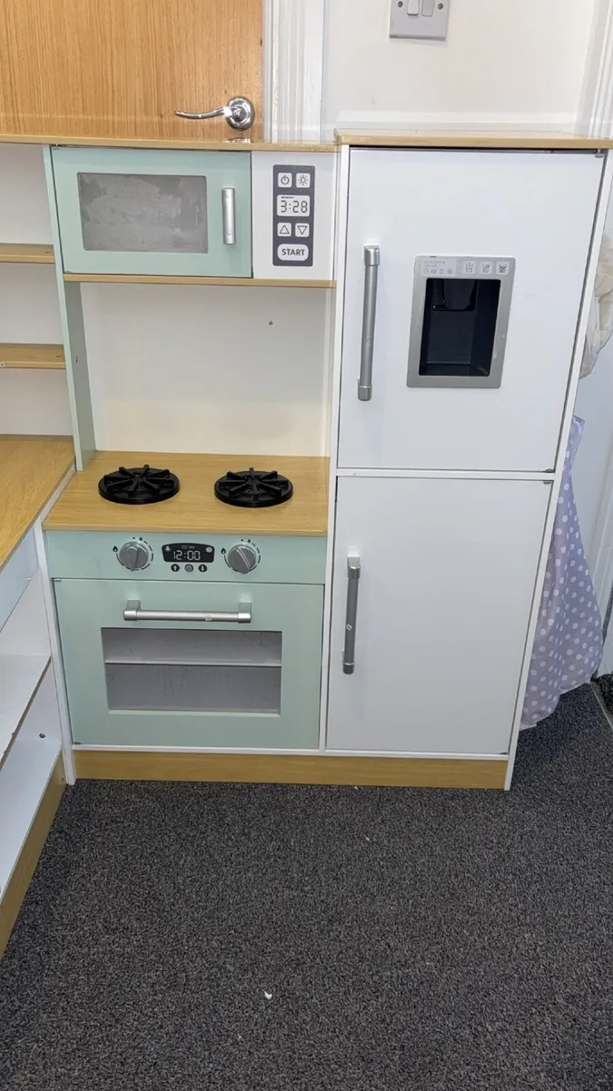Kids kitchen - Image 1