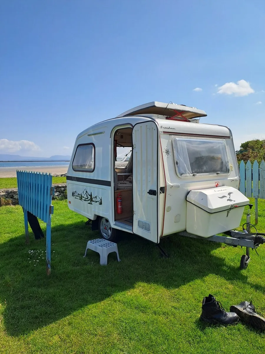 camper - Image 1