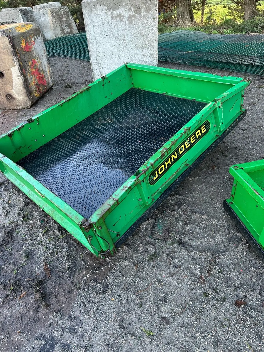 Johndeere body - Image 3