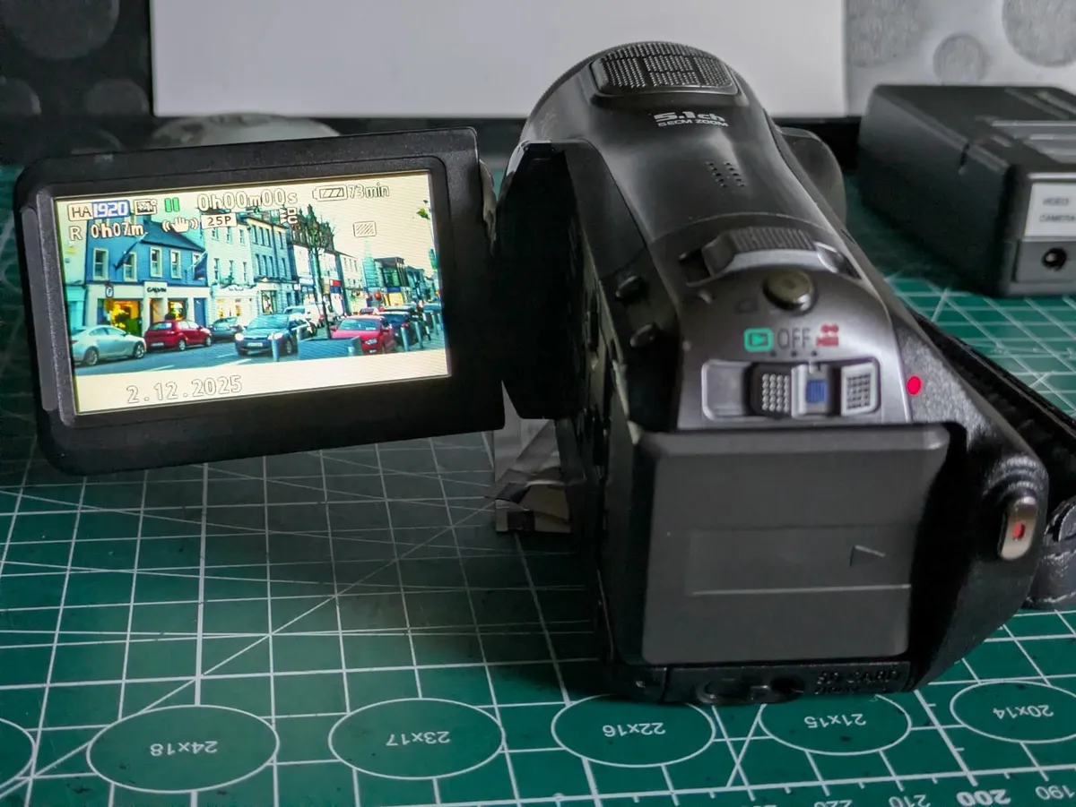 Panasonic 3 CCD🌈 Camcorder🎦Leica Dicomar lens - Image 4