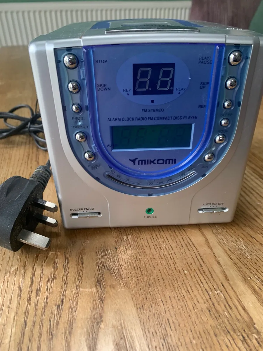 Radio and c.d alarm clock - Image 3