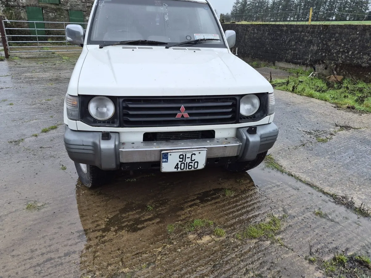 Mitsubishi Pajero - Image 2