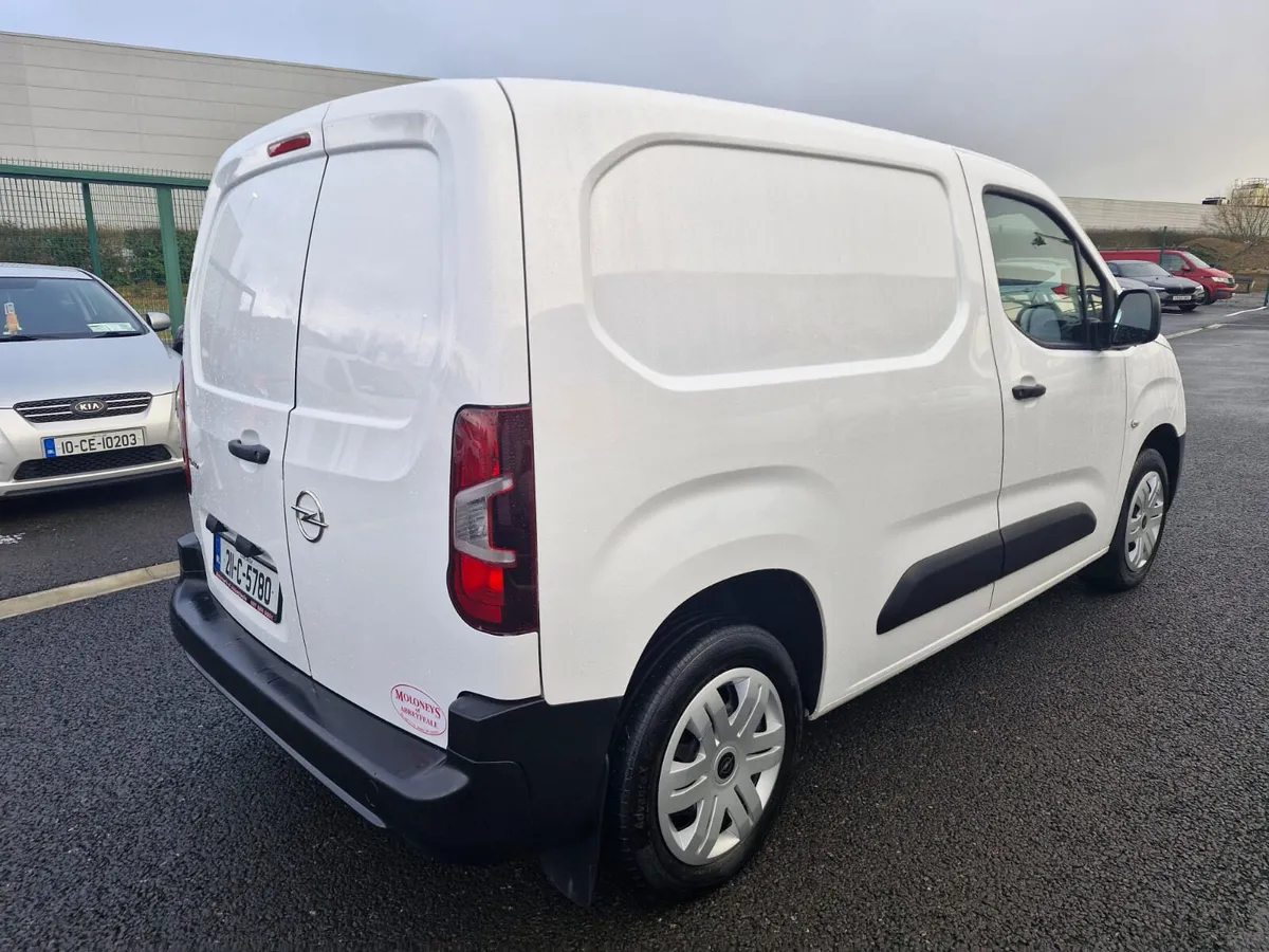 Opel Combo 2021 - Image 3