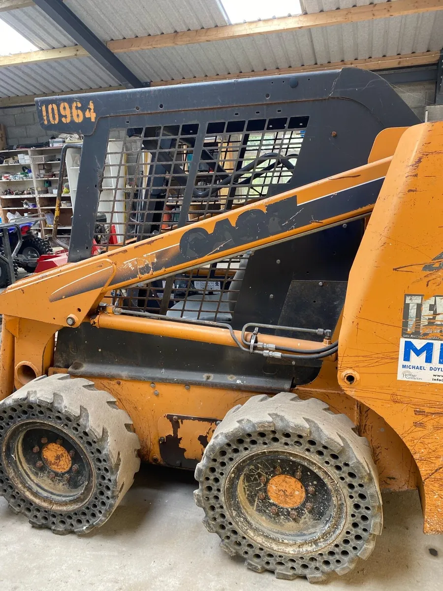Case Skid steer - Image 1