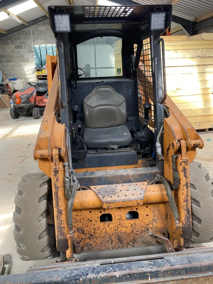 Case Skid steer - Image 4