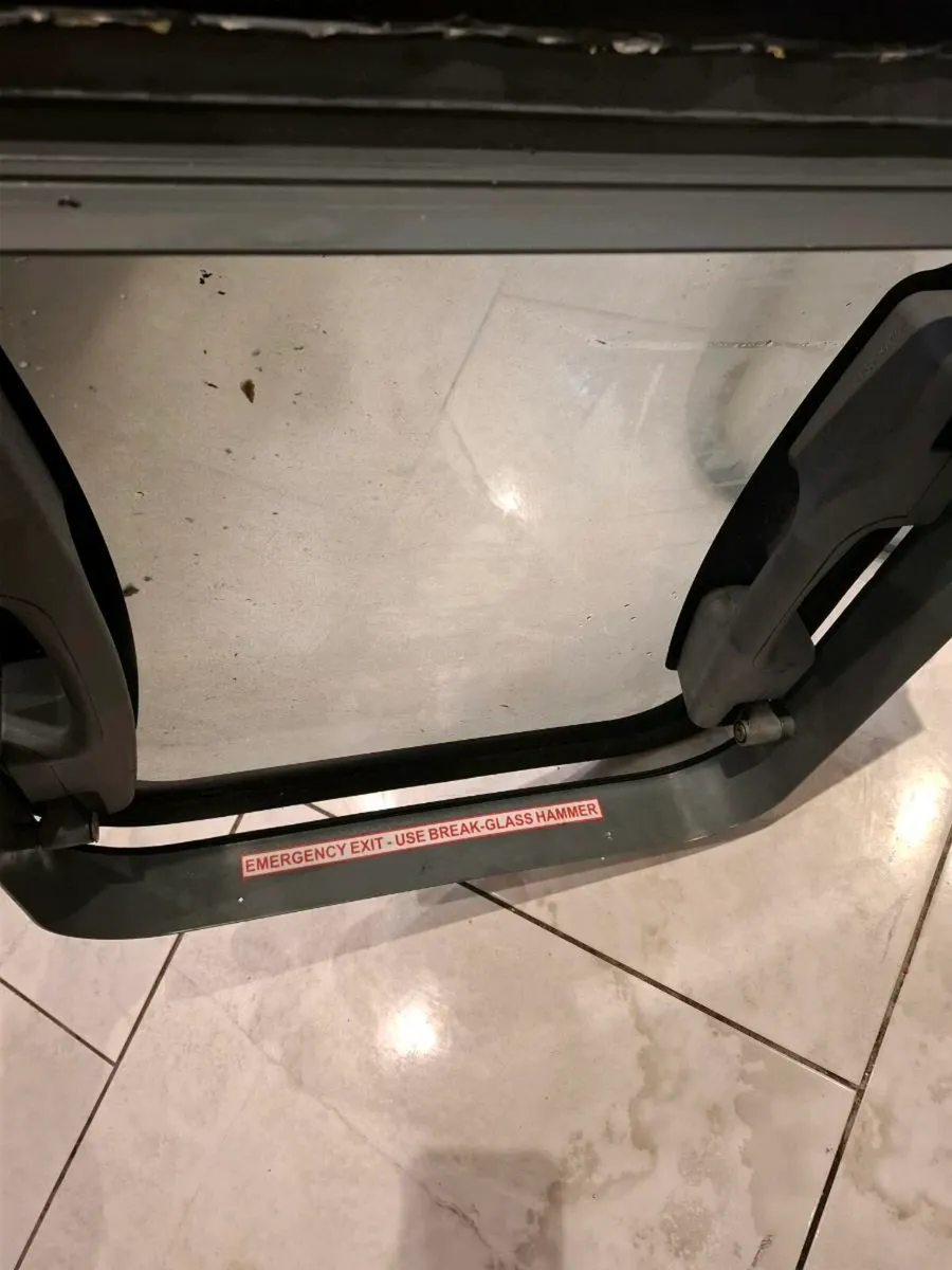 Two camper van sky lights for sale - Image 3