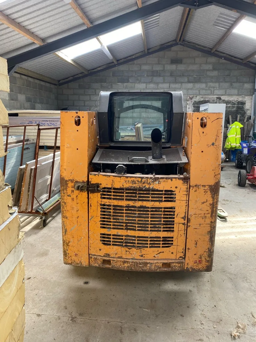 Case Skid steer - Image 3