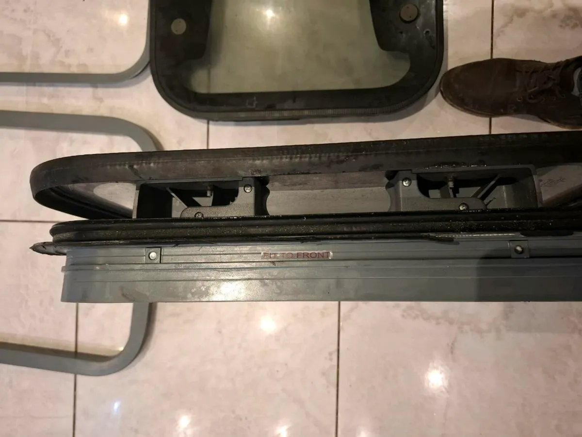 Two camper van sky lights for sale - Image 4