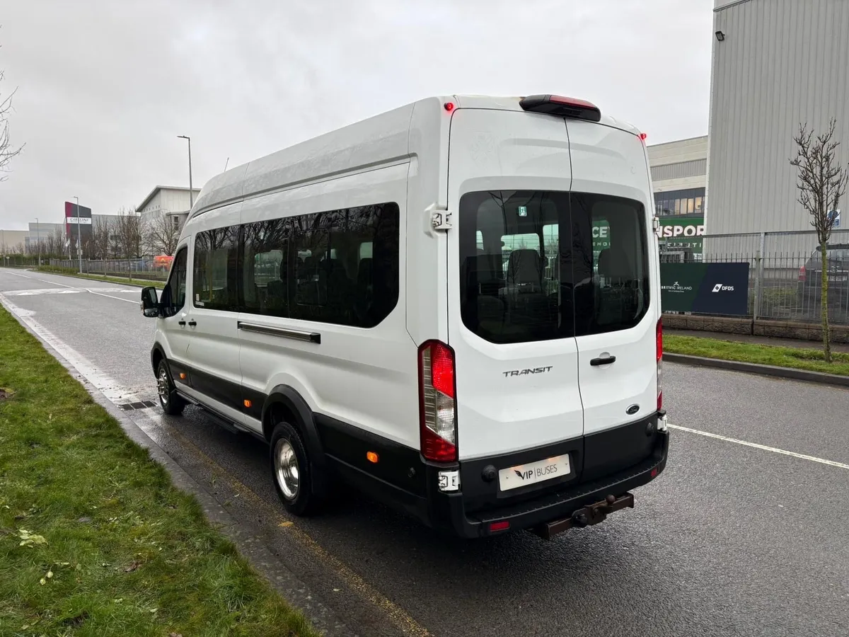 2020 Ford transit 16 seater 1 owner immaculate - Image 4