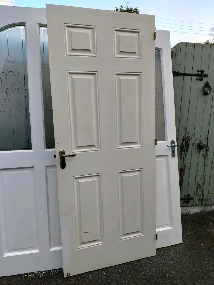 2 cream flush Doors.
72.5 " high. 32" wide.
Comes - Image 1