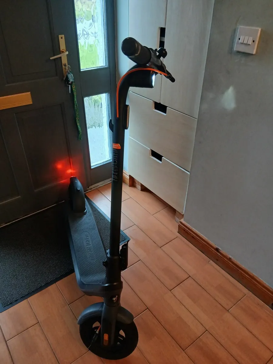 Electric scooter - Image 2