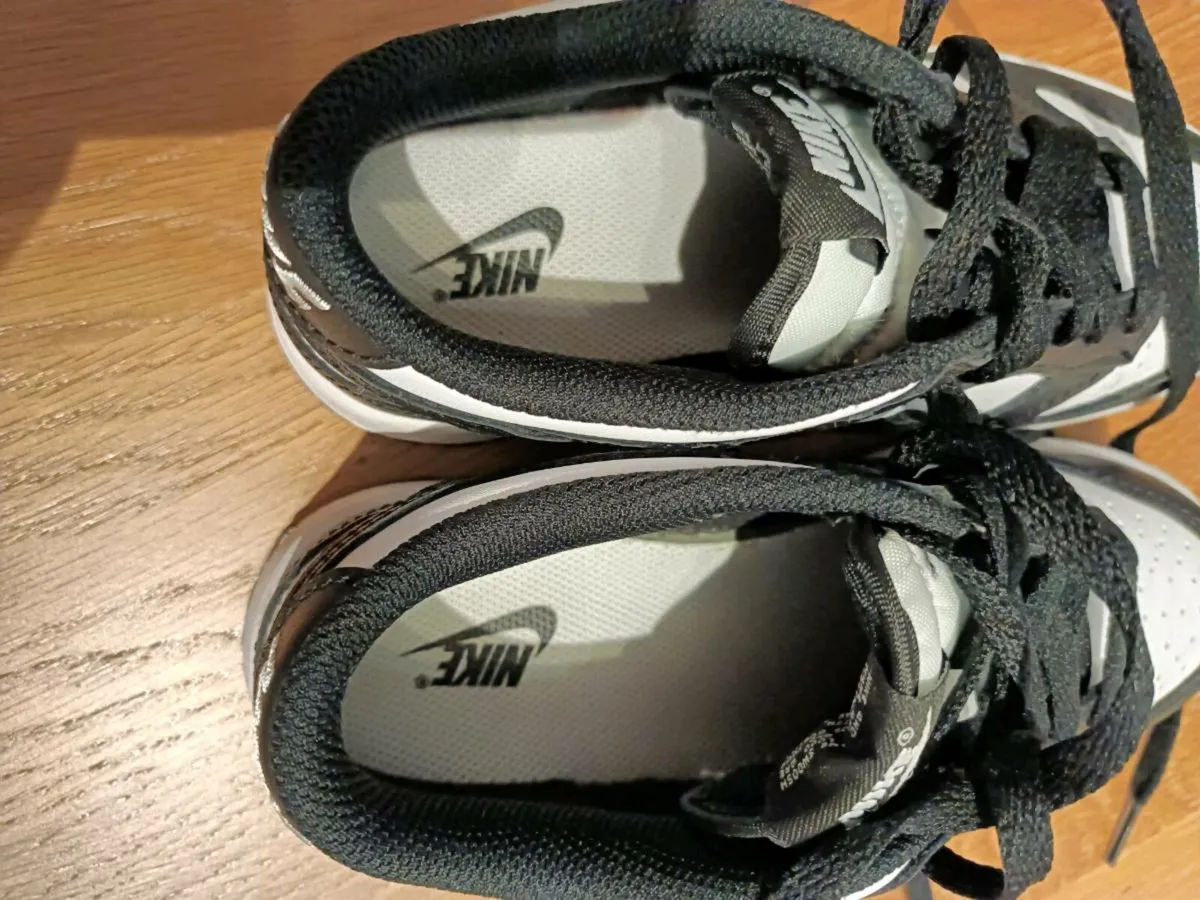 Nike Dunk Low Panda - Image 4