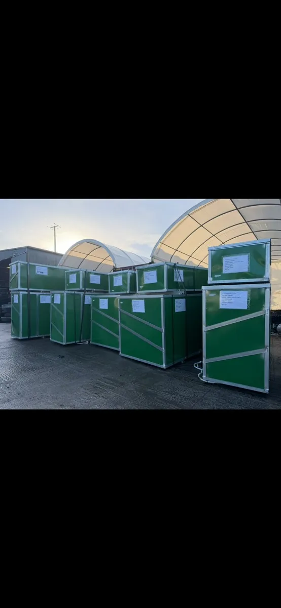 20ftx40ft container shelter ideal for storage - Image 3