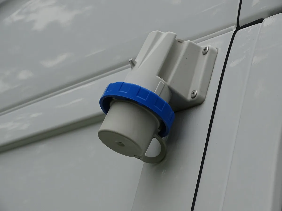 2022 Mercedes-Benz Sprinter Refrigerated Van - Image 3