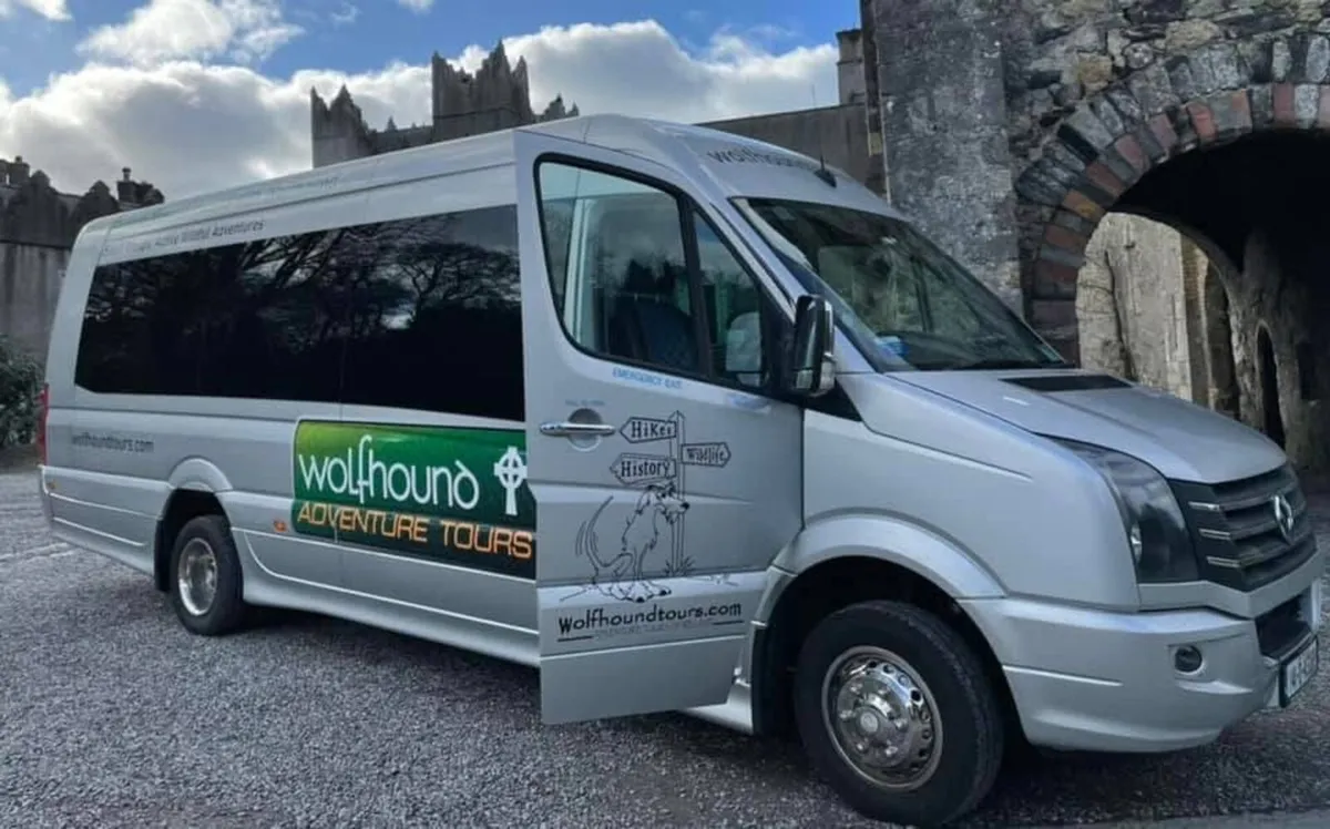 16 Seater Volkswagen Crafter 2014 - Image 2