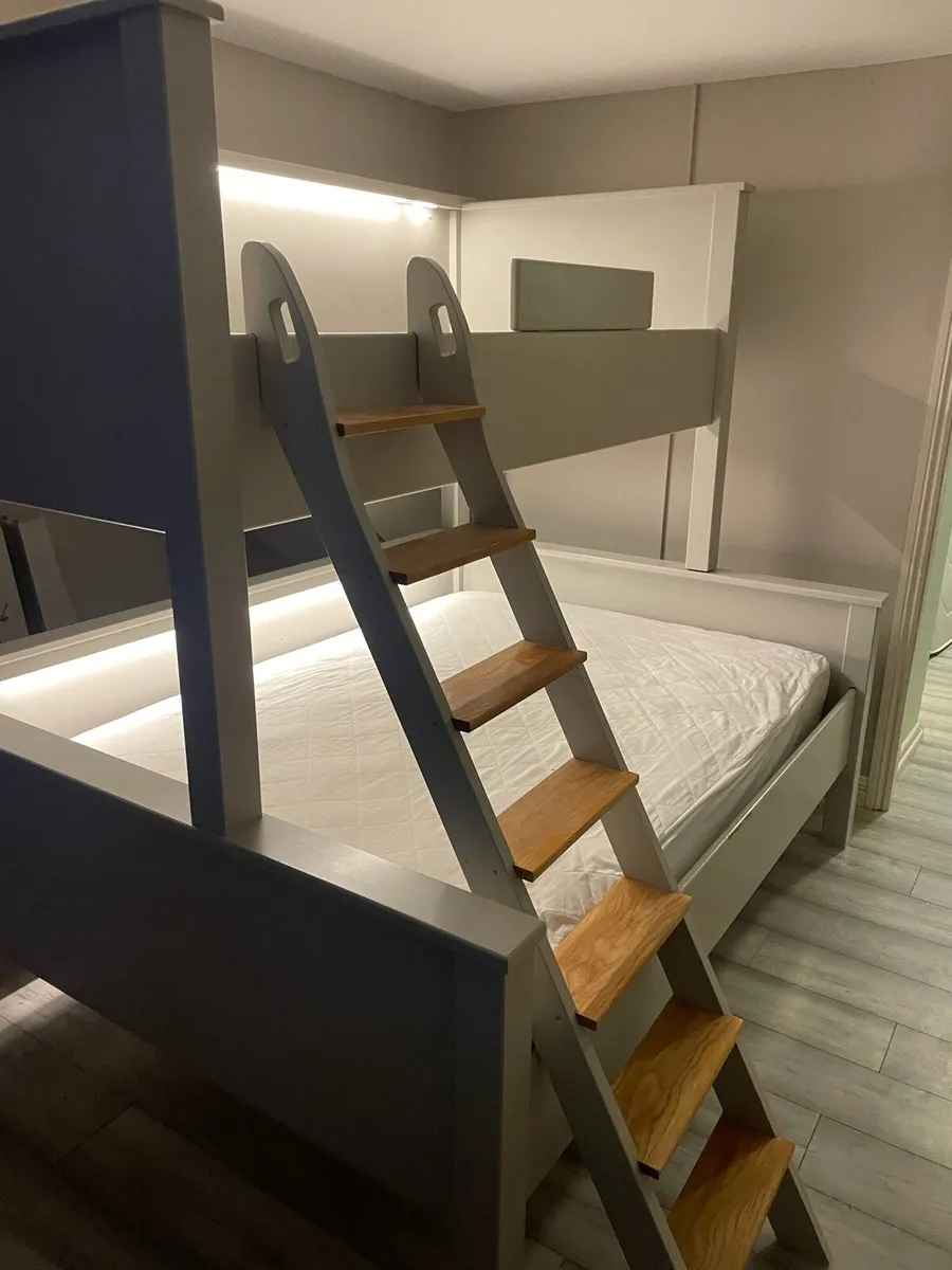 double and single bunkbed - Image 1