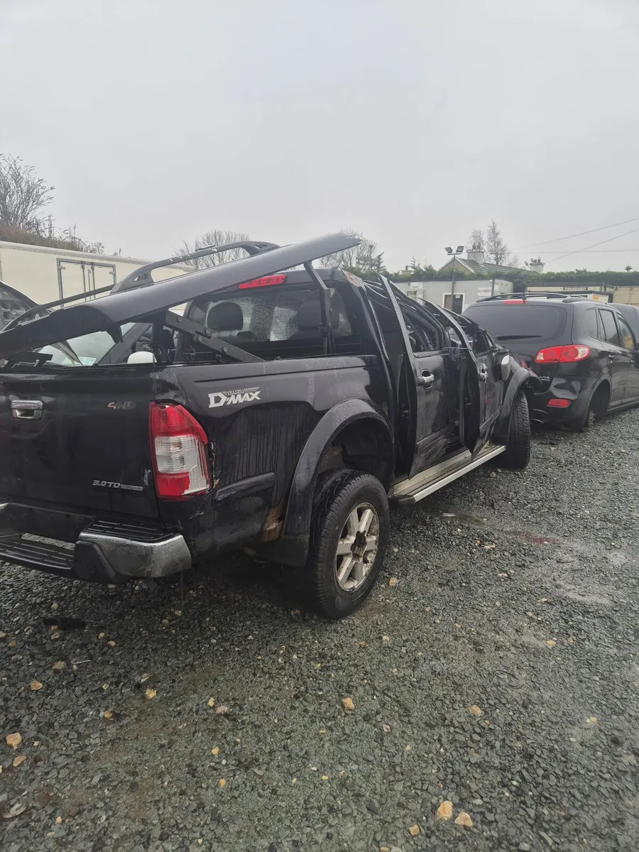 Isuzu D-Max - Breaking only - Image 3