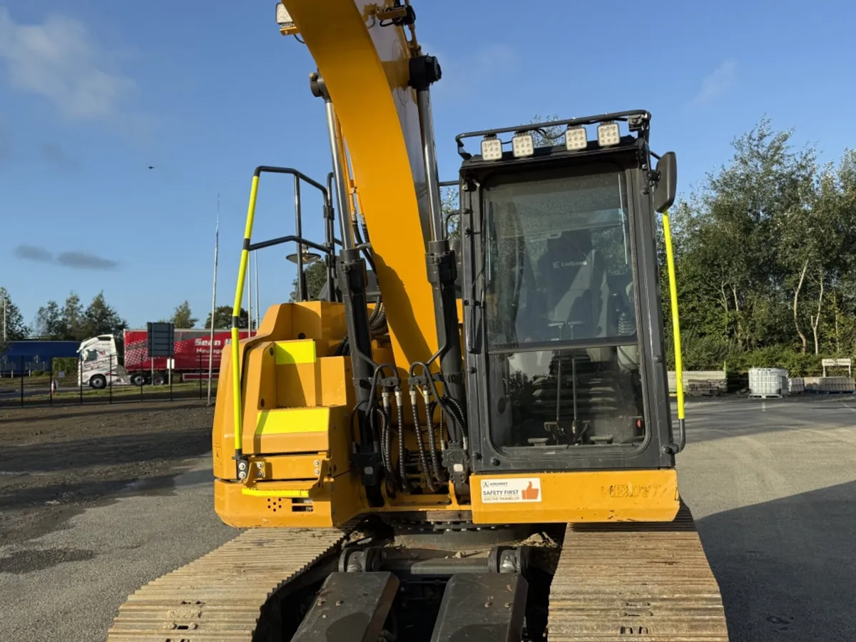 2023 LUIGONG 913FCR Blade - Image 3