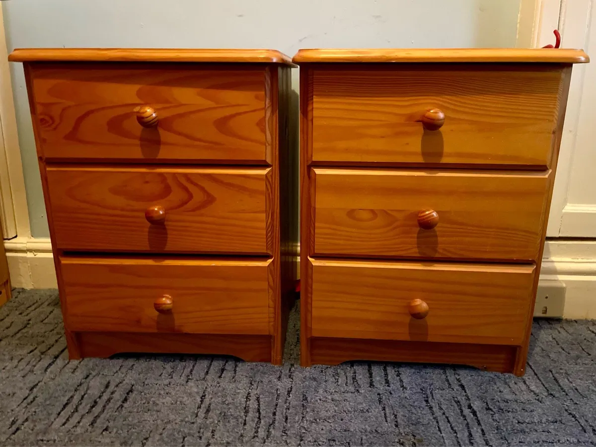 Solid pine bedside Lockers (Single or Pair) - Image 2