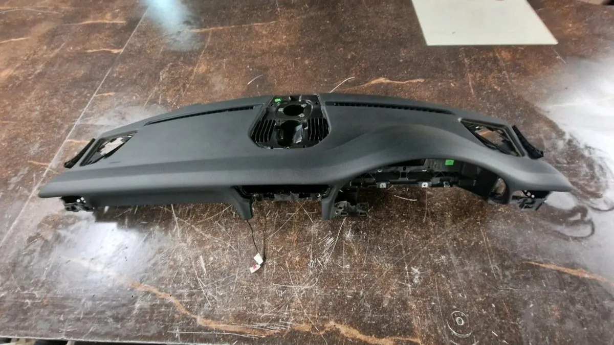 991 dashboard and front door panels - Image 2