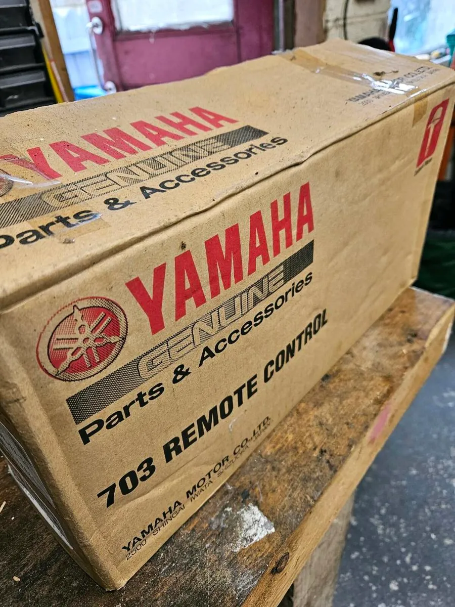 Yamaha 703 controls - Image 1