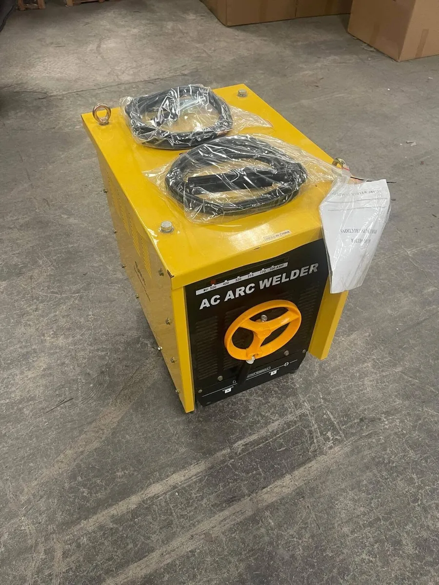 Yard closure sale Athlone - Image 4