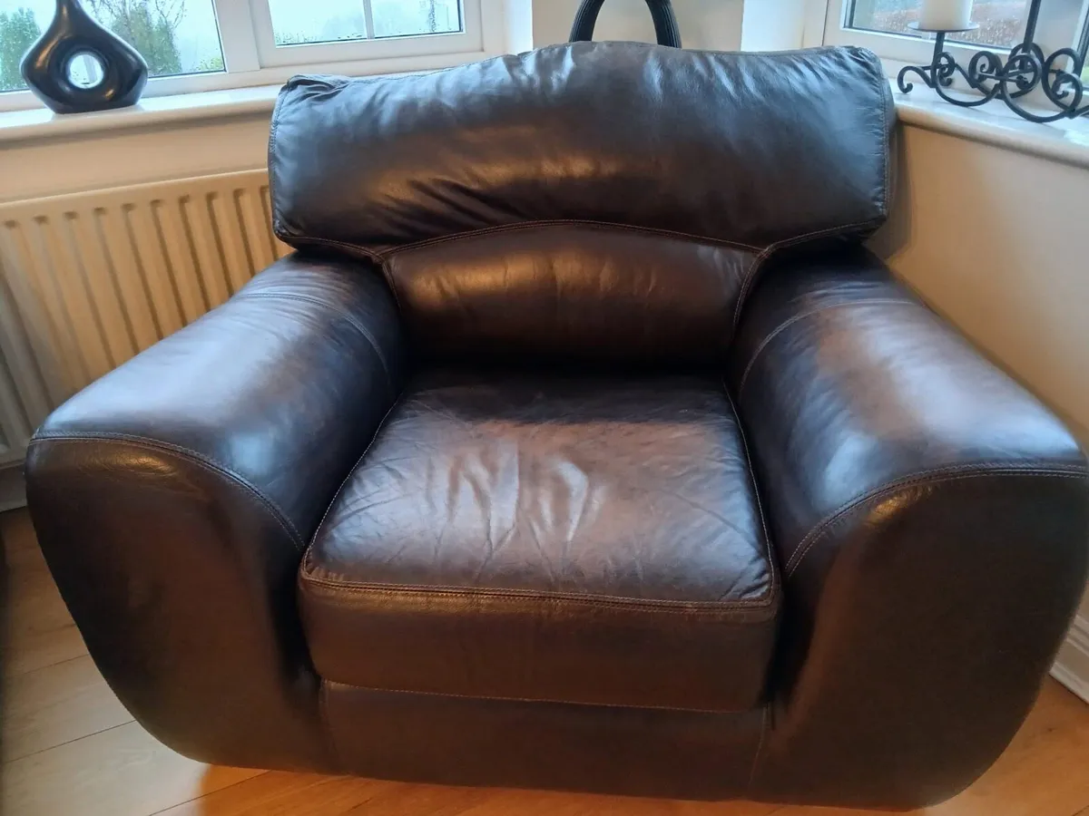 Sofa 3 piece - Image 2