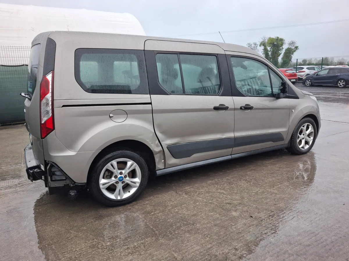 2018 Ford Tourneo 7 seater Automatic - Image 4