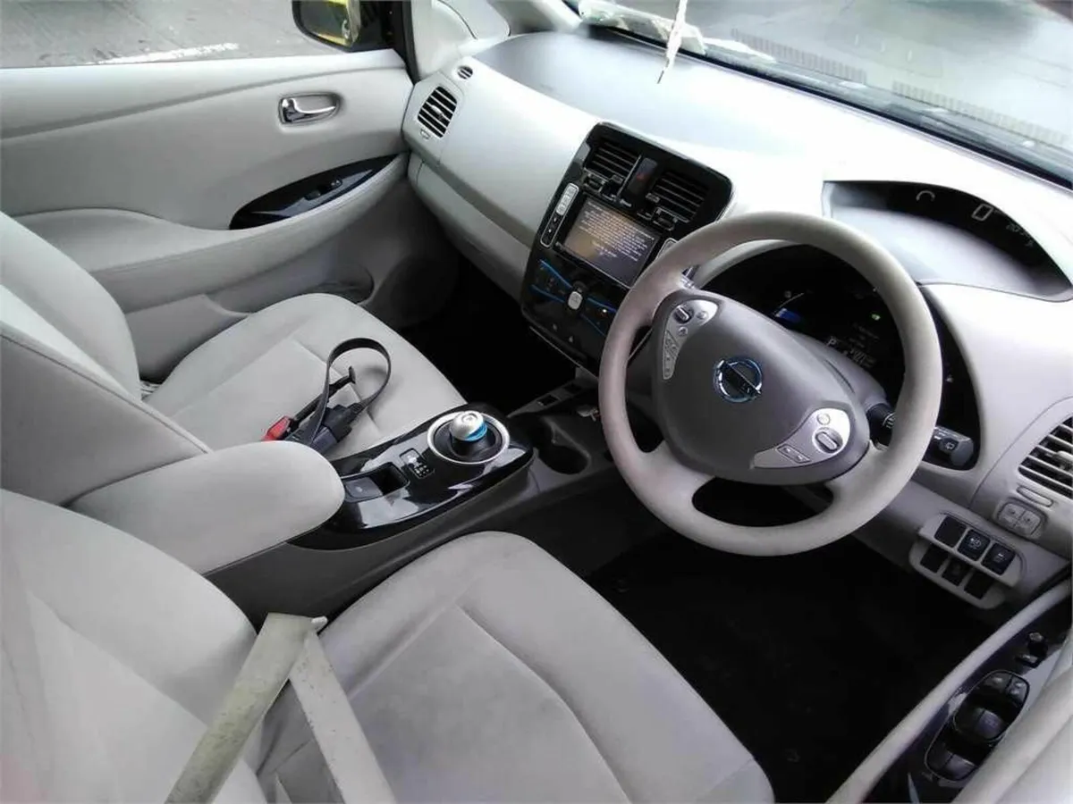 Nissan leaf low mileage cheap - Image 4