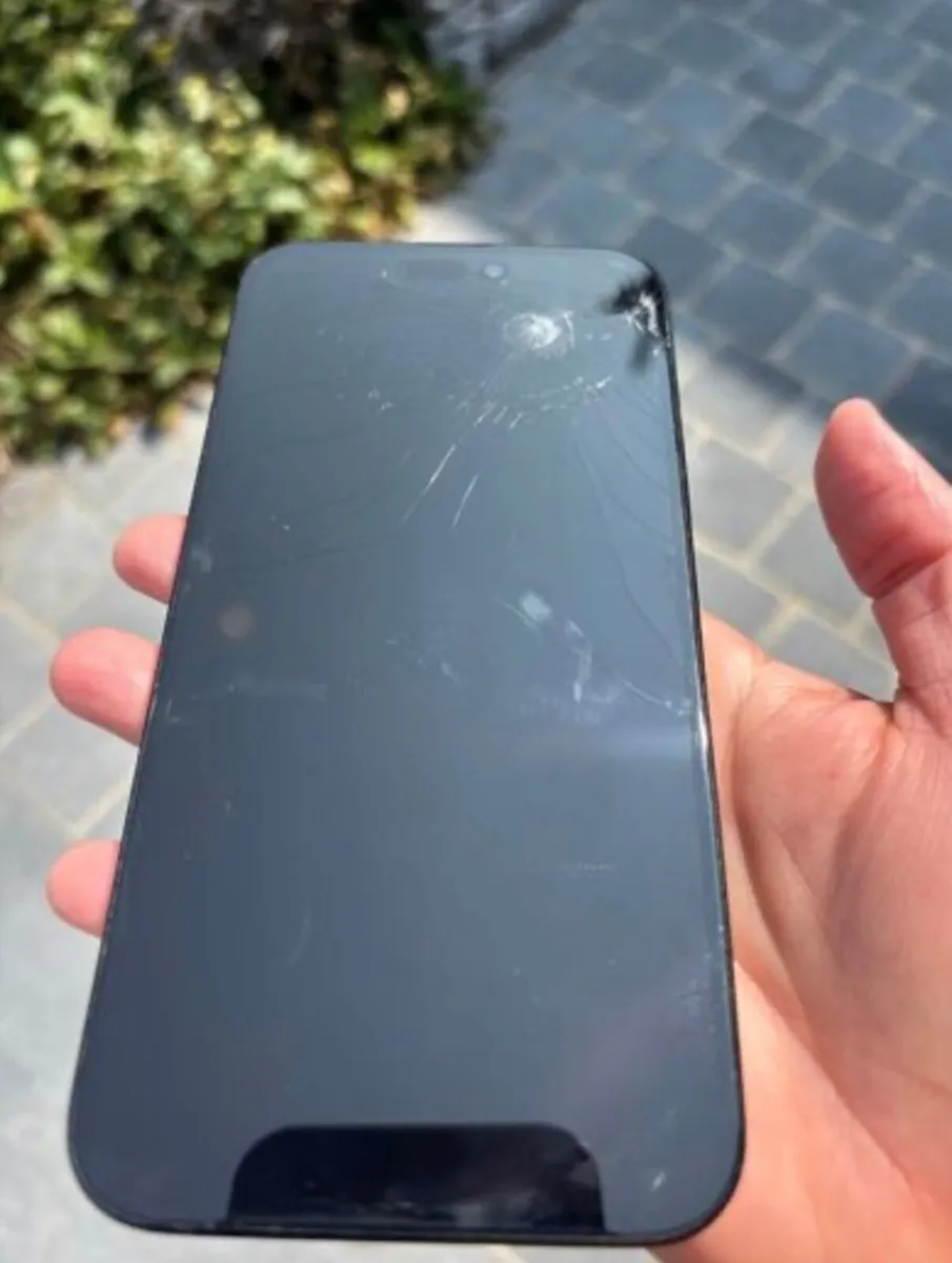 Apple Iphone 15 plus 256 gb (broken screen) - Image 2