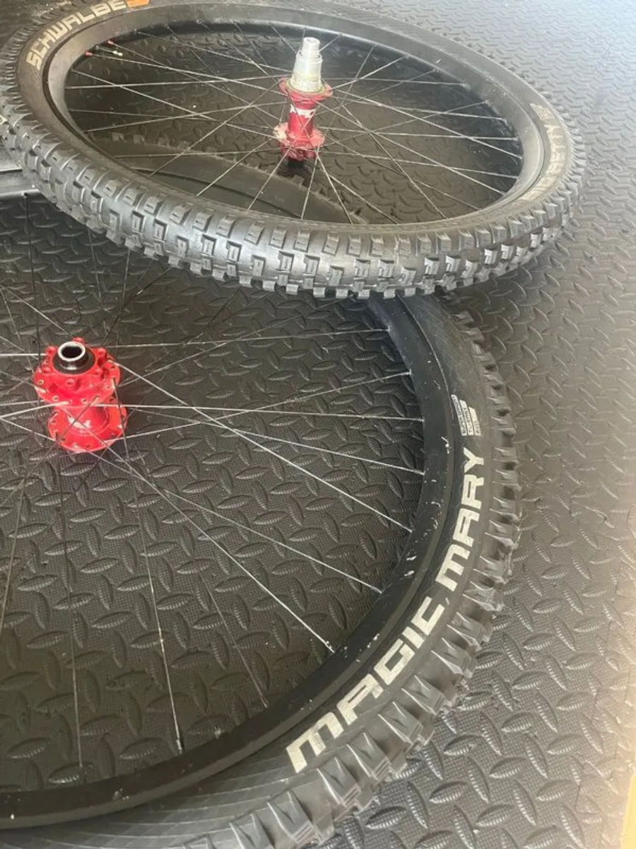 Set of wheels - Image 2