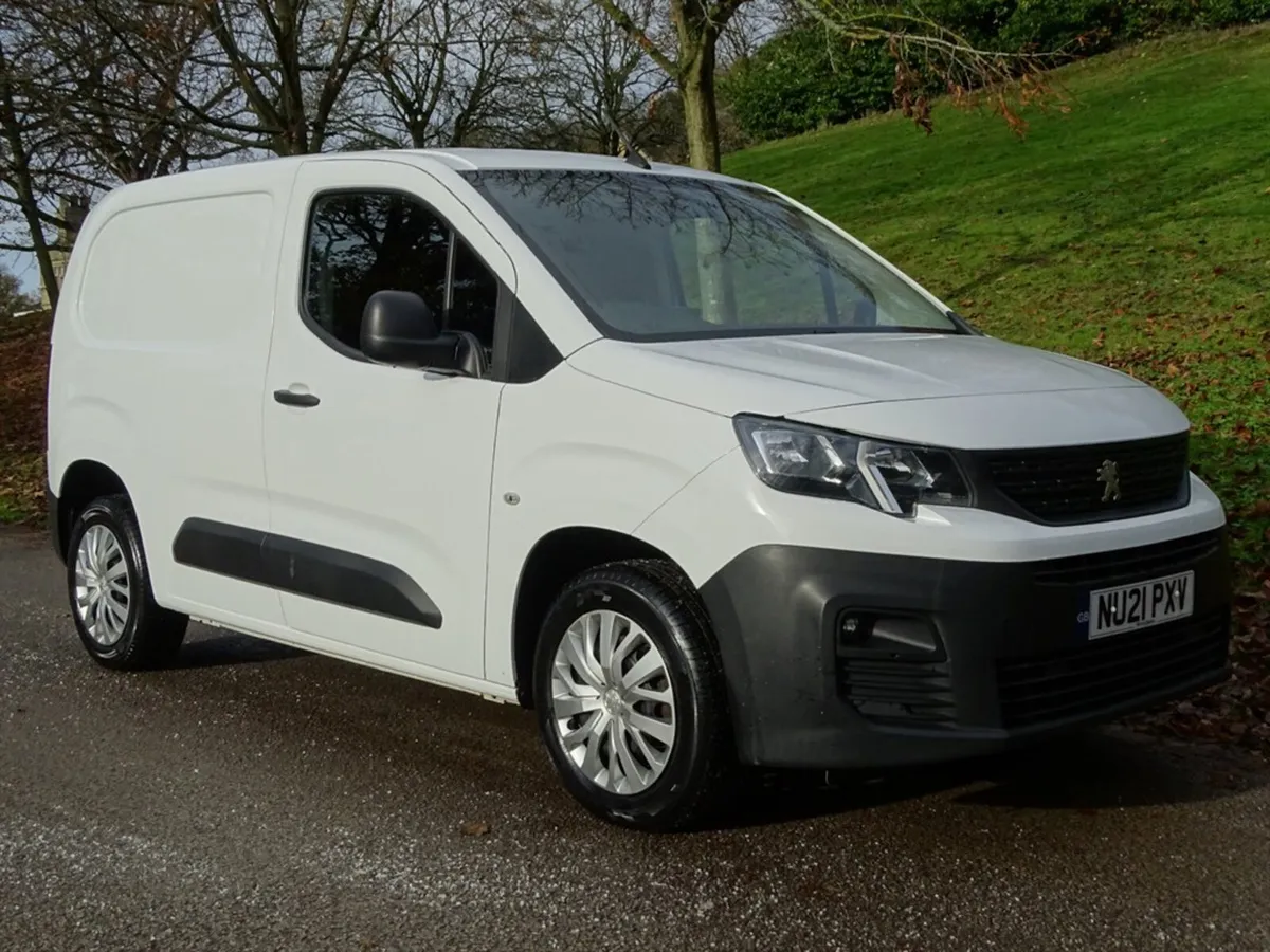 2021 Peugeot Partner Panel Van - Image 2
