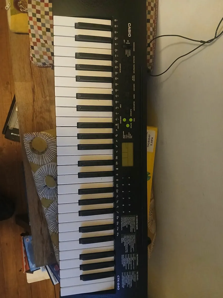 Casio CTK 240 keyboard - Image 2