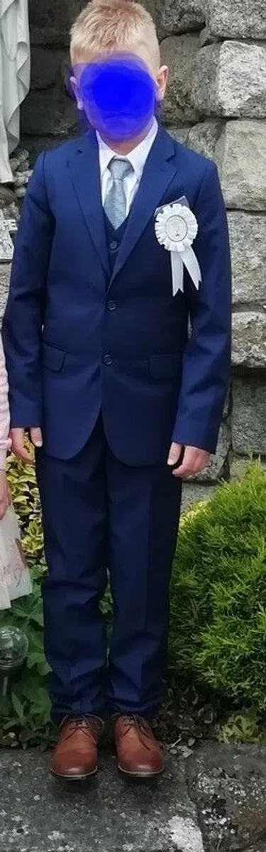 Communion boys suit - Image 2