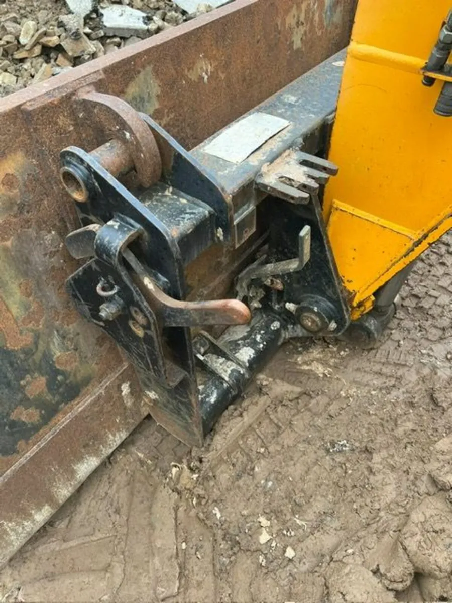 JCB 535-125 Hi Viz 2016 - Image 4