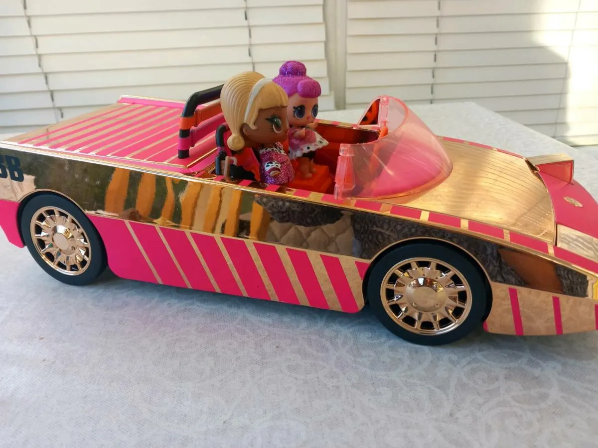 Lol house and car - Image 2