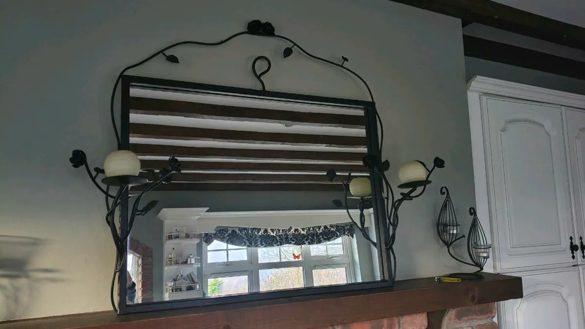 Mirror and chair for sale - Image 4