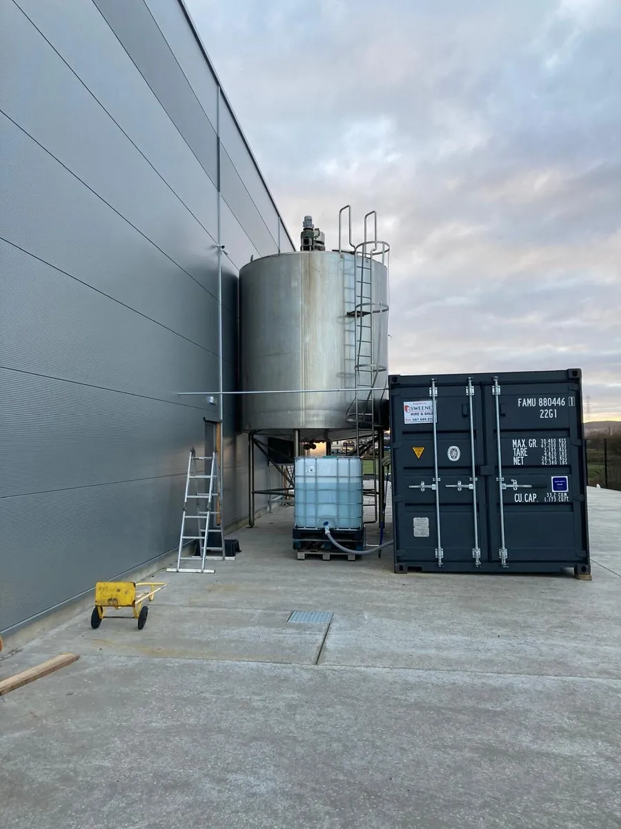 Stainless insulated Tank - Image 3