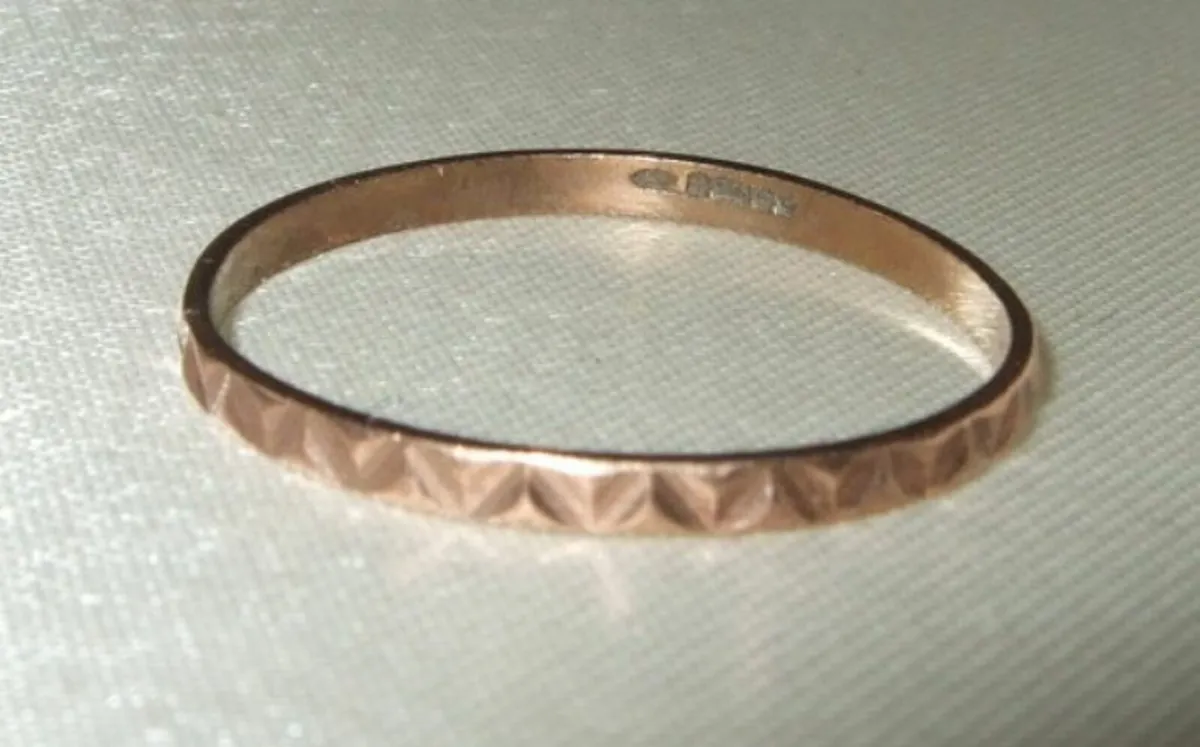 Vintage 9ct Rose Gold Hallmarked Unisex Ring - Image 3