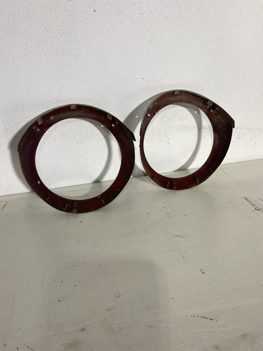 Ford Anglia deluxe - Image 2