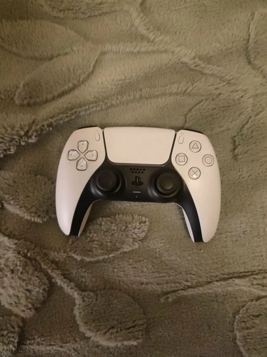 Ps5 slim 1TB Digital version - Image 1