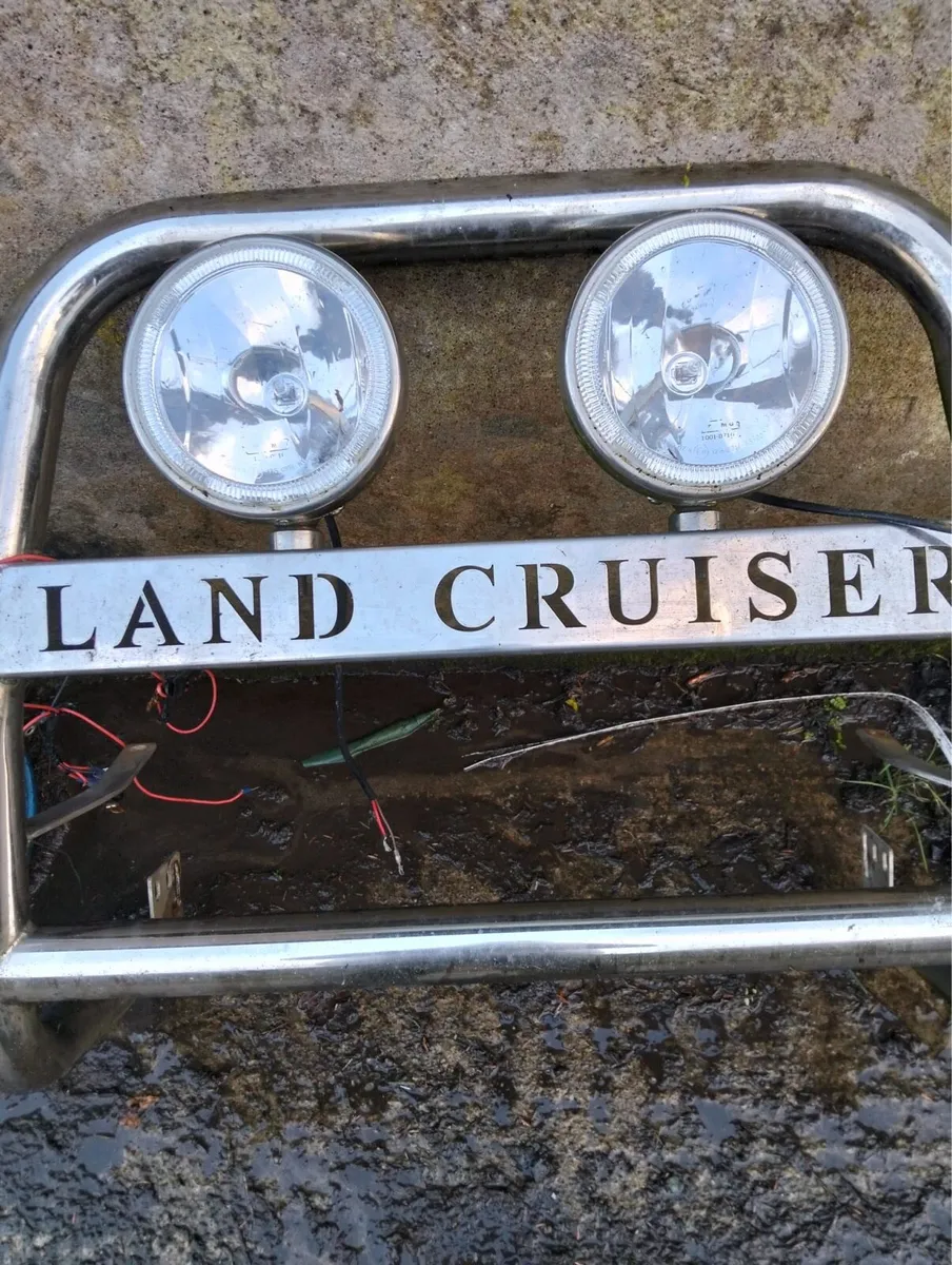 Land cruiser bull bar