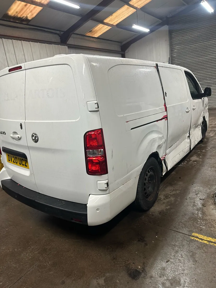2020 Vauxhall vivaro for breaking only - Image 3